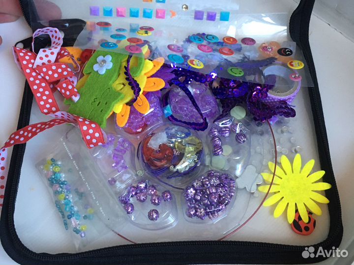 Бисер, пайетки, фетр