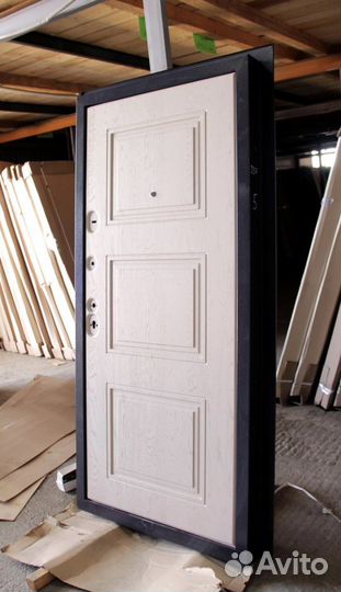 Дверь входная