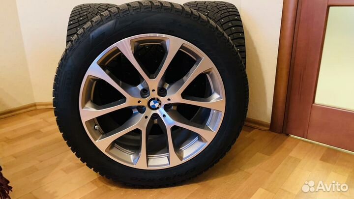 Pirelli Scorpion Ice Zero 2 275/45 R20 и 305/40 R20