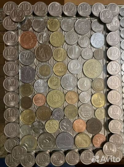 Книга из монет