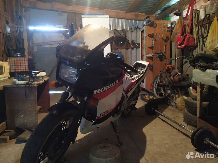 Honda VT250F integra