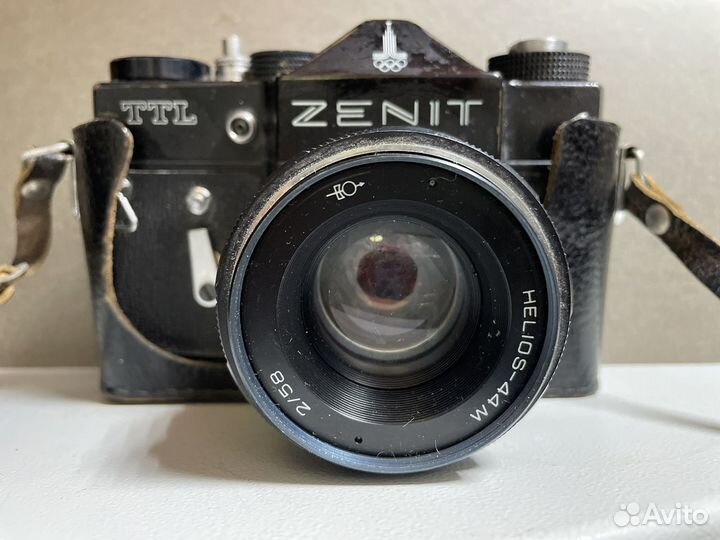 Плёночный фотоаппарат Zenit TTL