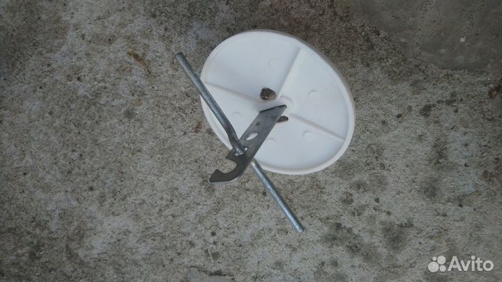 Крепление для люстры