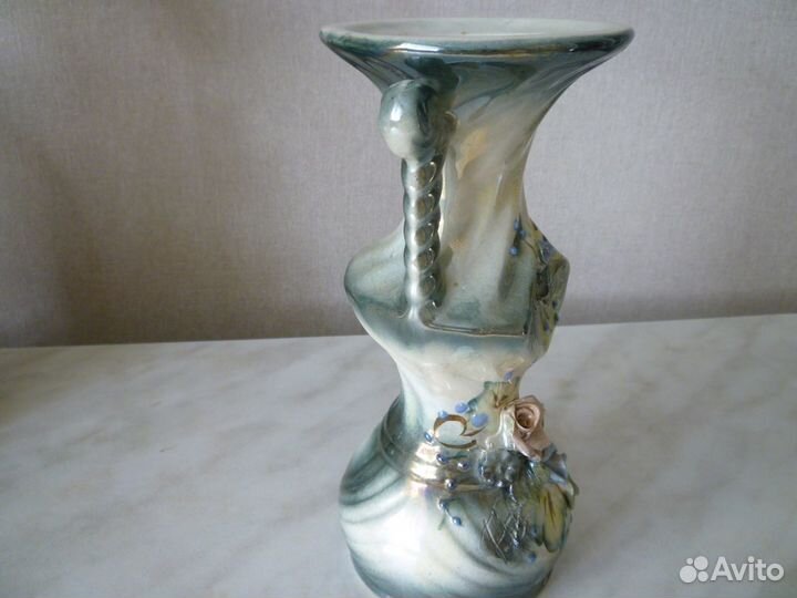 Керамическая вазочка