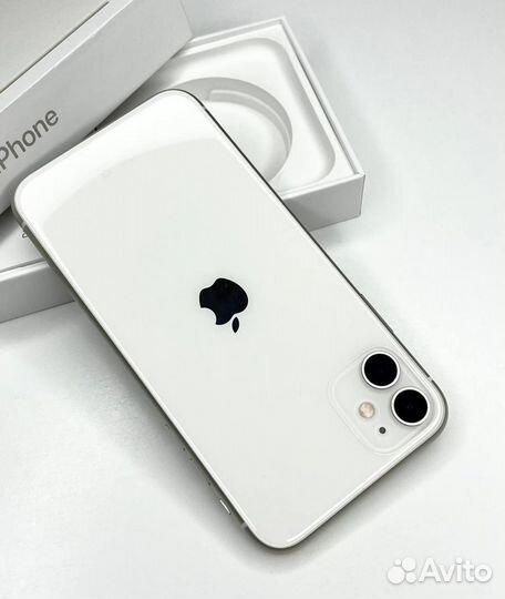 iPhone 11, 64 ГБ