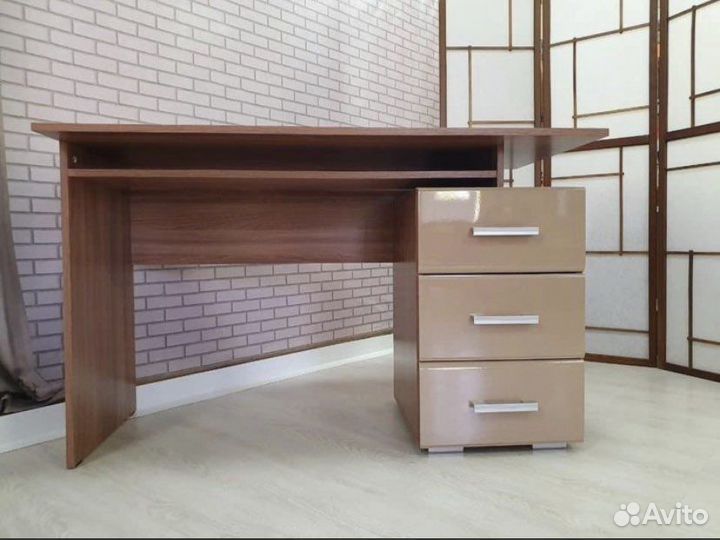 Компьютерный стол «Симба»