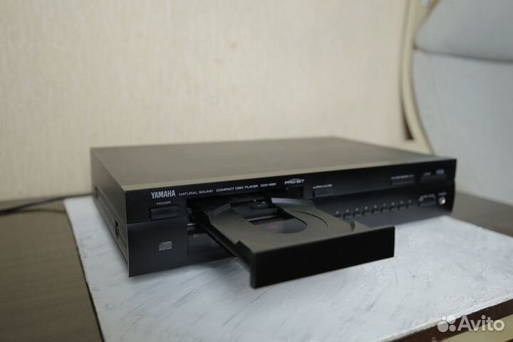 CD-проигрыватель yamaha CDX-590
