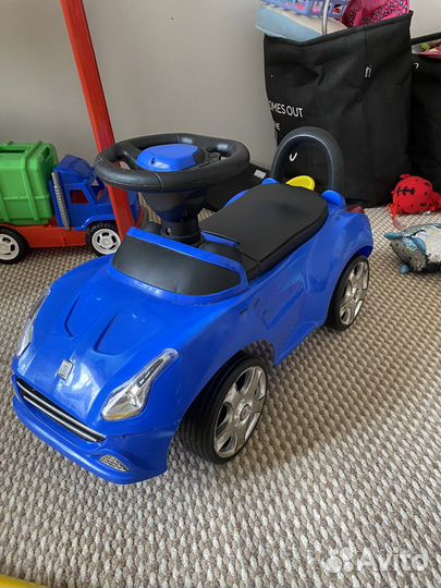 Машинка толкатор ferrari