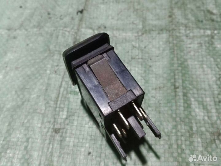 Кнопка включения фар Volkswagen Golf 2