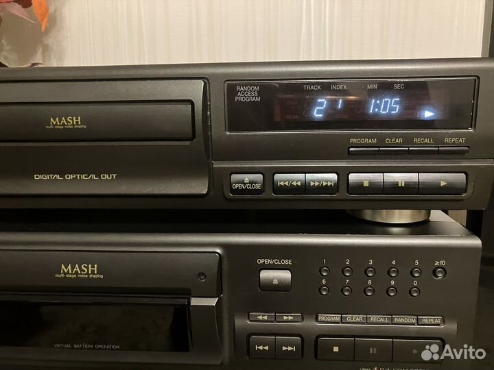 Cd проигрыватель Technics SL-PG390