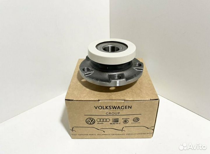 Ступица с подшипником задняя VW, Audi, Skoda, VAG