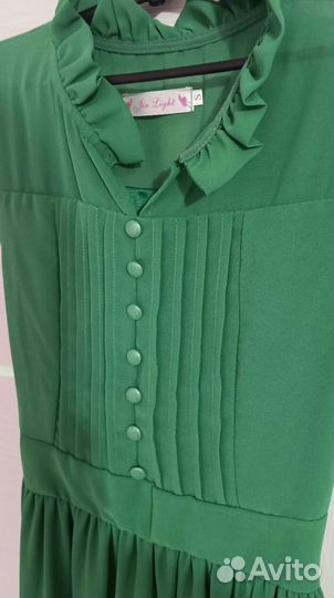 Платье зелёное 40 42 размер