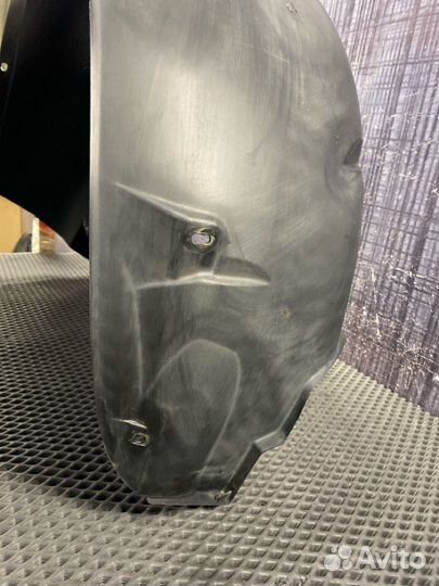 Подкрылок задний левый Bmw X5 E53 M54 2006