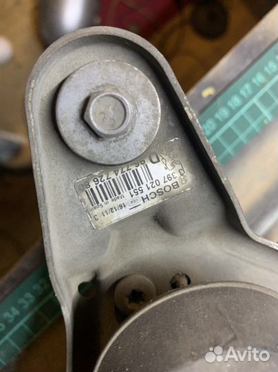 Мотор стеклоочистителя пежо 508 правый