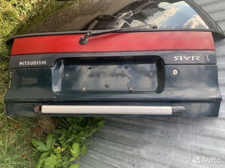 Крышка багажника Mitsubishi RVR