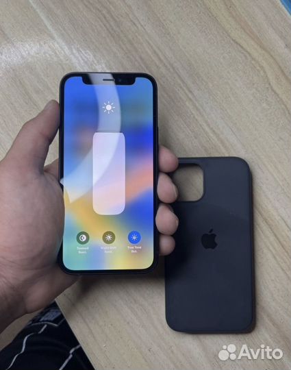 iPhone 12 mini хороший