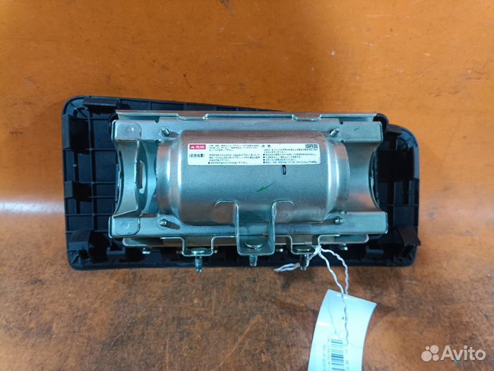 Подушка безопасности левая Honda Mobilio spike GK1