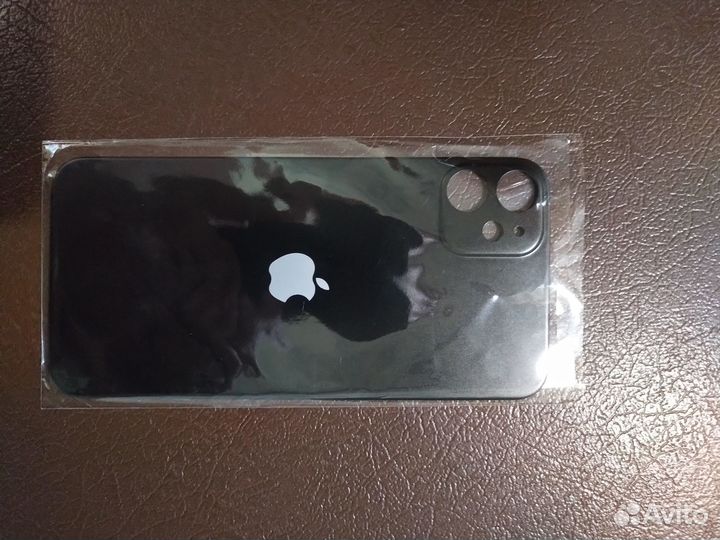 Защитная панель на iPhone 11