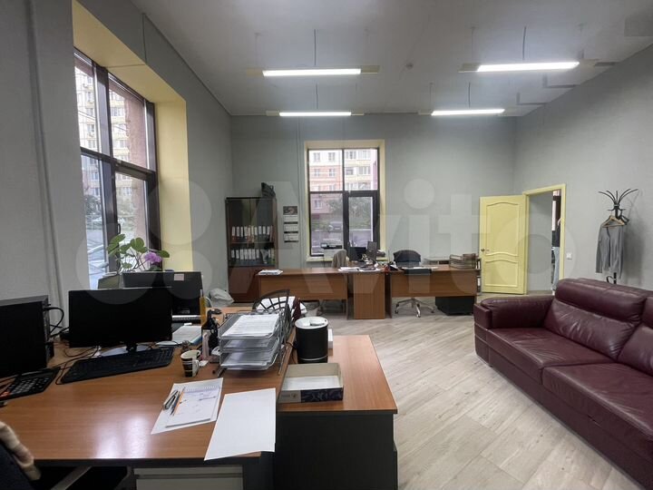 Свободного назначения, 280.9 м²