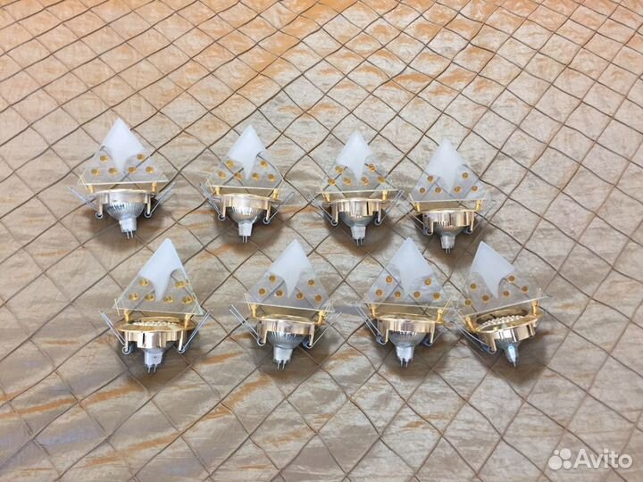 Стильные точечные светильники