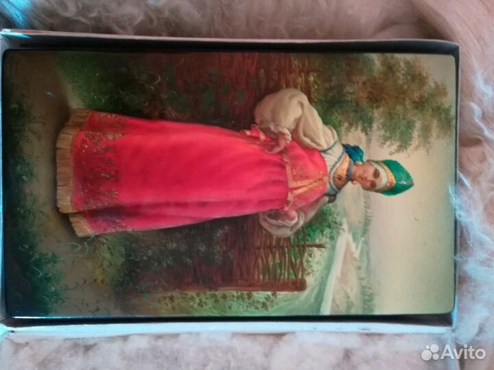 Шкатулка Федоскино 