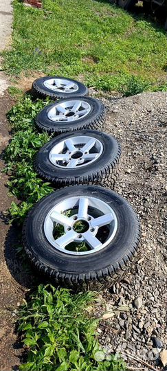 Комплект зимних колес r15