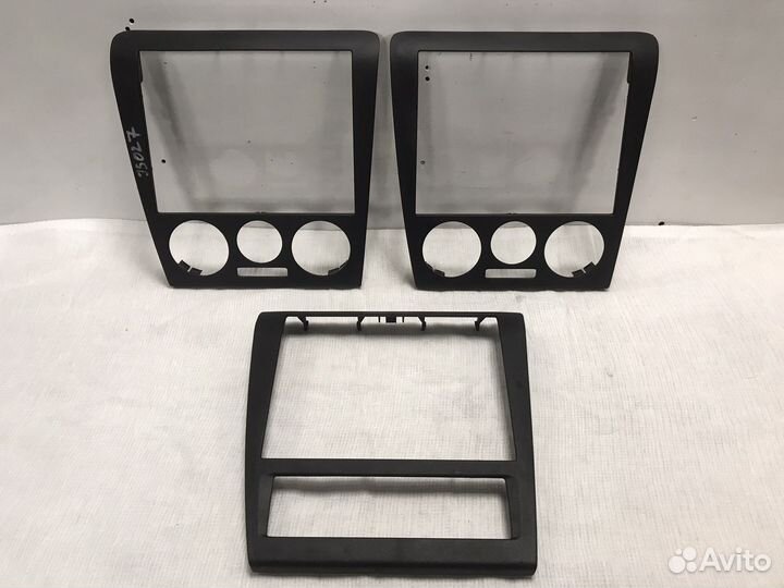 Накладка на магнитолу/отопитель Skoda Octavia A4