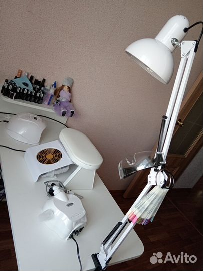 Набор для маникюра оборудование и мебель