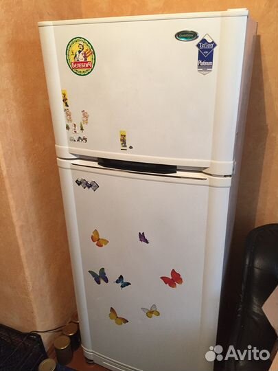 Холодильник Gold star (LG) «широкий»