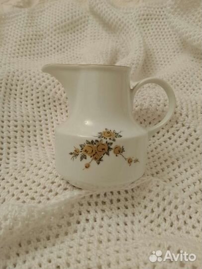 Маслёнка, соусник фарфор,гдр