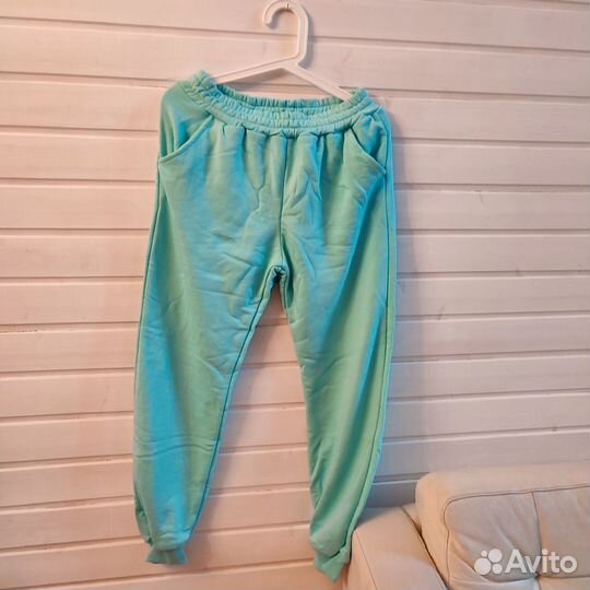 Костюм женский новый