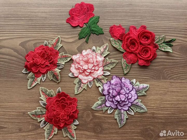 Нашивные цветы на одежду
