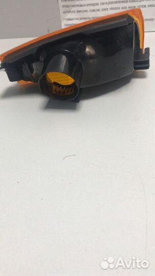 Указатель поворота правый на Volvo 340