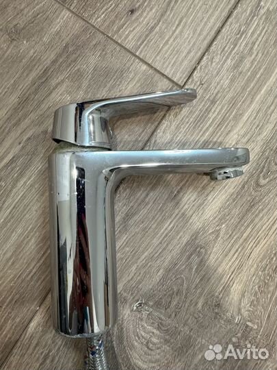 Смеситель для раковины