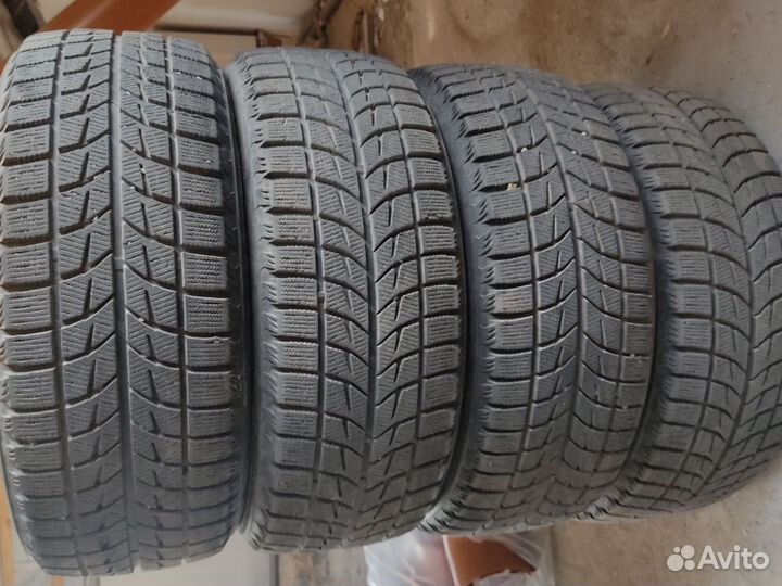 Bridgestone Blizzak WS-60 205/55 R16 91R