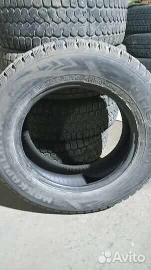 Toyo 800 Ultra 215/65 R16