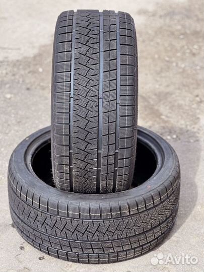 Triangle PL02 275/40 R20 и 315/35 R20 72V