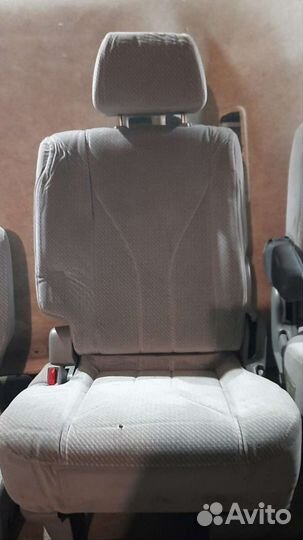 Сиденье mazda mpv 2001г