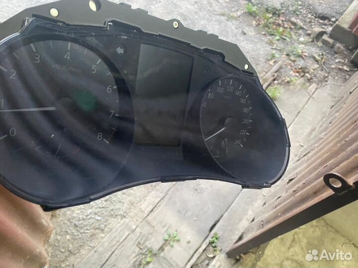 Приборная панель Nissan x-trail T32