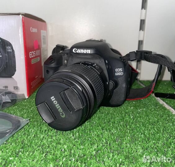 Фотоаппарат Canon EOS 600D полный комплект