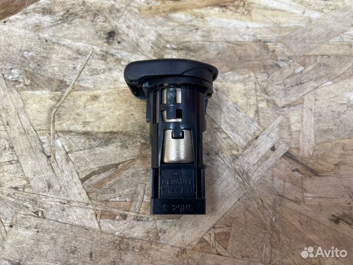 Розетка LADA Vesta