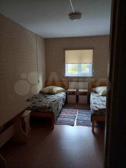 Комната 12 м² в 6-к., 2/2 эт.