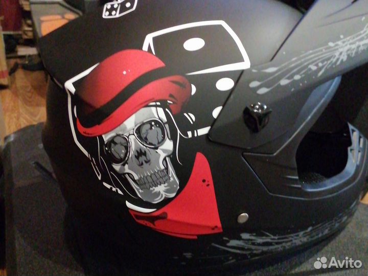 Мото шлем