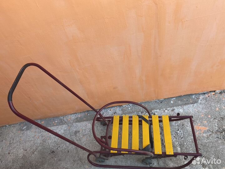 Детские санки с колесами