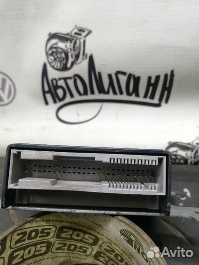 Блок SRS Renault Logan 2 K7MA812 2015