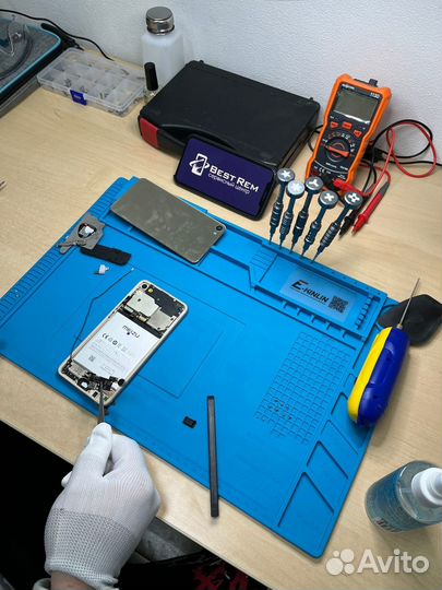 Ремонт мобильных телефонов, ноутбуков