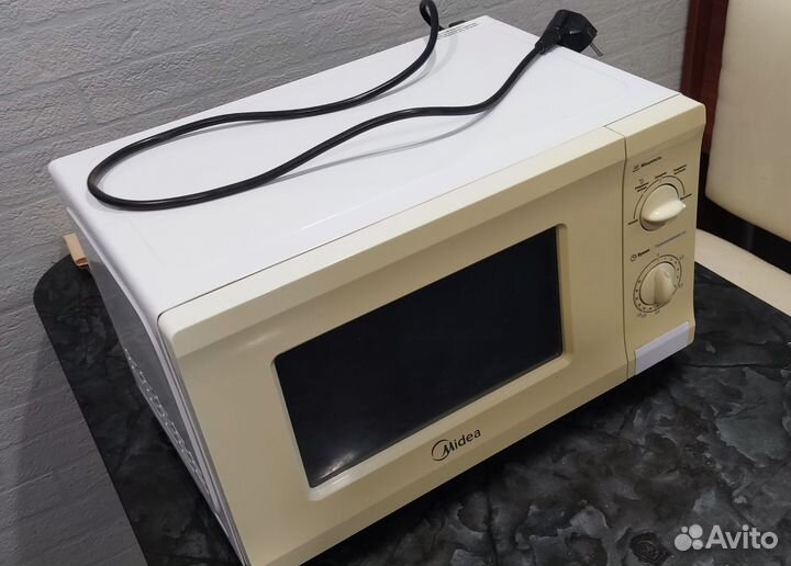Микроволновая печь Midea