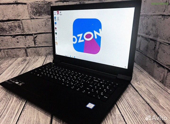 Lenovo v310 Core i5/Full HD