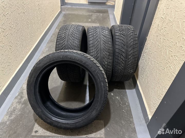 Goodyear UltraGrip 8 Performance 245/45 R18 100