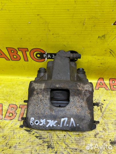 Суппорт передний левый Chrysler Voyager GS VM425